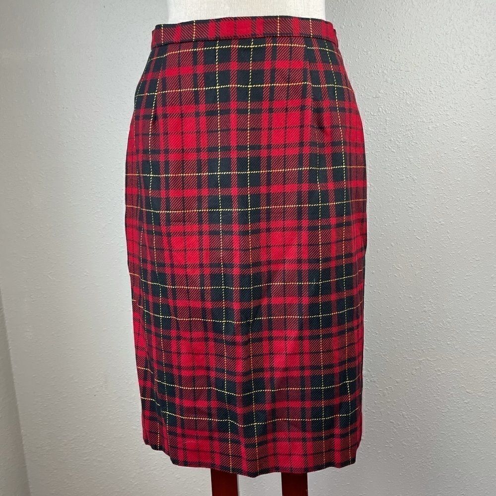 JH Collectibles Red Tartan Wool Skirt Size 10 EUC